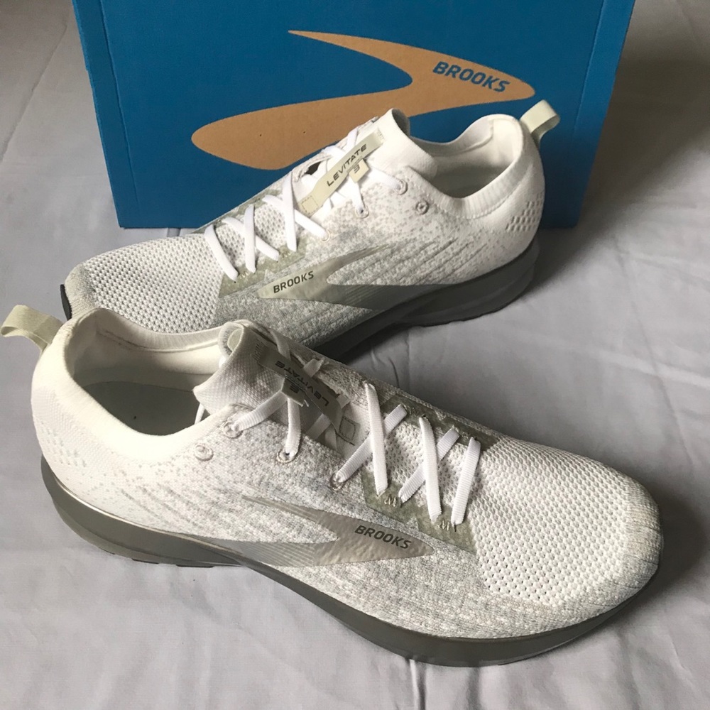 NEW Men’s Brooks Levitate 3 Running Shoes